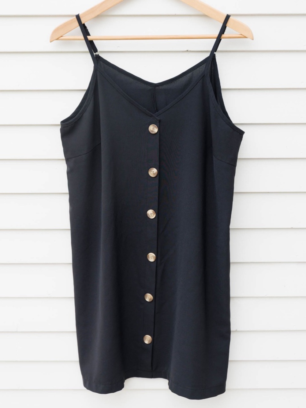 Women’s M Solid Black V-Neck Button Front Strappy Sleeveless Short Slip Dress
